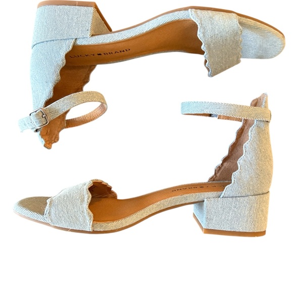 Lucky Brand Scalloped Light Blue Denim Block Heel Sandals - Picture 3 of 6